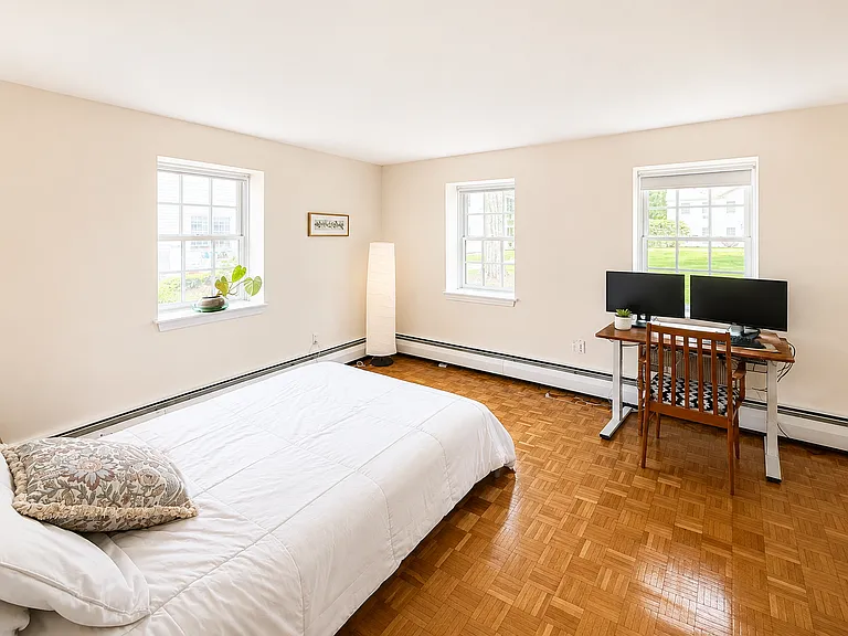 42 Worthen Rd #14 — Photo 6