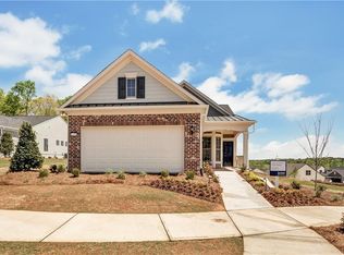 5763 Grapewood St, Hoschton, GA 30548