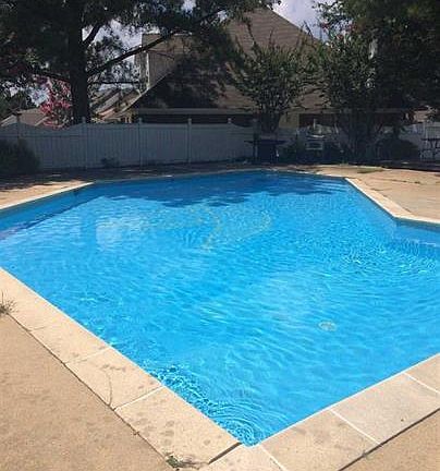5th image of 839 Harbor Bend Dr #1