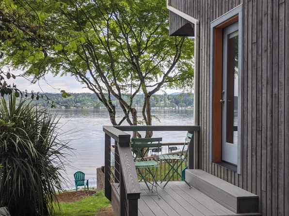 546 W Lake Sammamish Pkwy SE, Bellevue, WA 98008