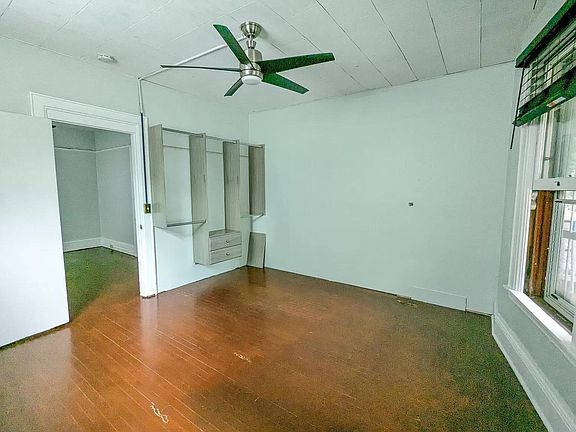 3rd image of 121 N Blair St #121