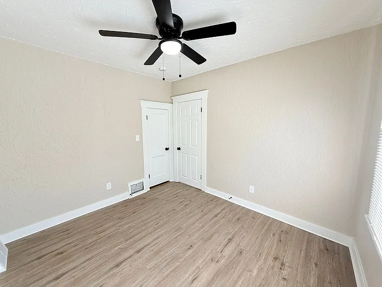 9376 Otsego St — Photo 2
