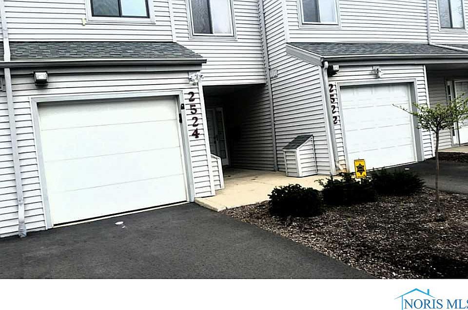 1st image of 2524 W Village Dr