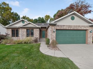 54441 White Tail Dr, Mishawaka, IN 46545