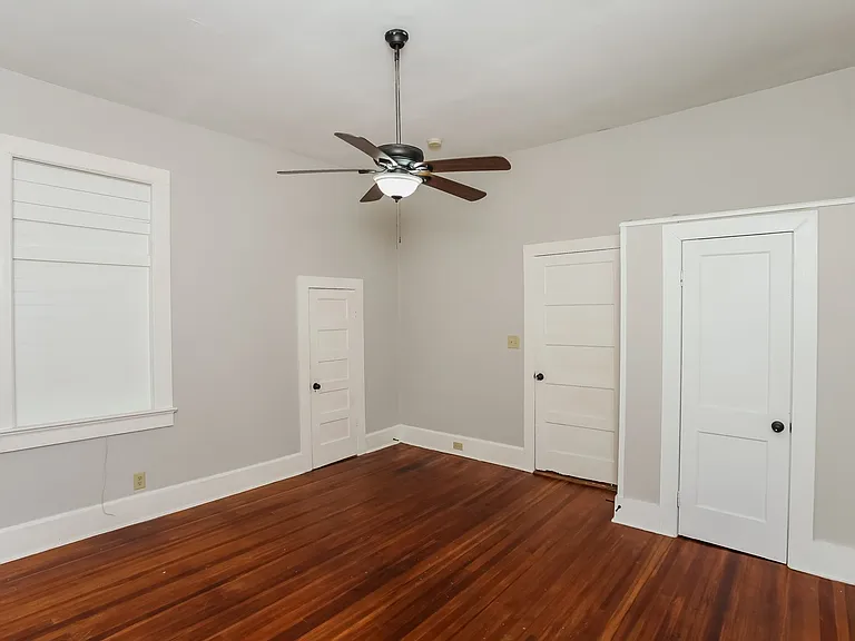 1732_025_main_bedroom_13528845.jpg