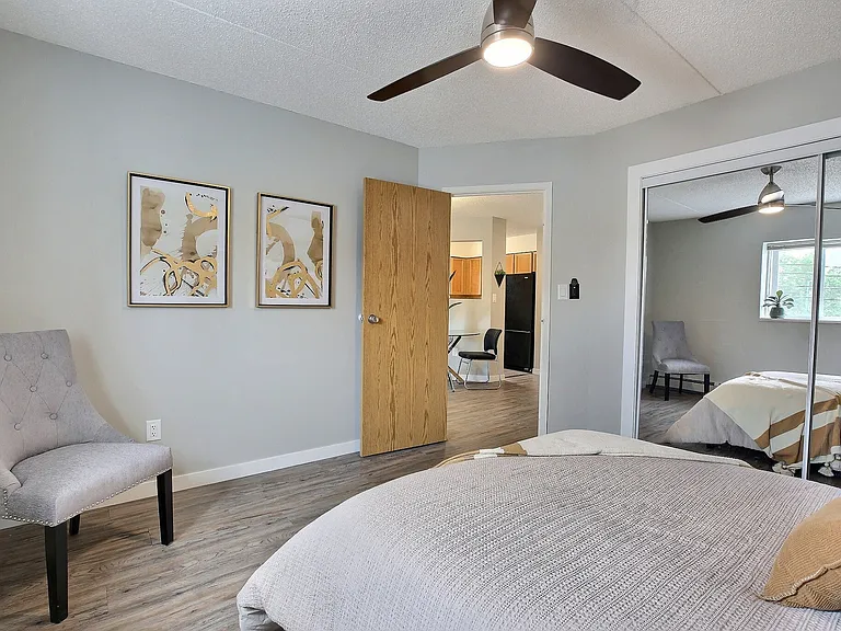 2227 Lorne St #201 — Photo 23