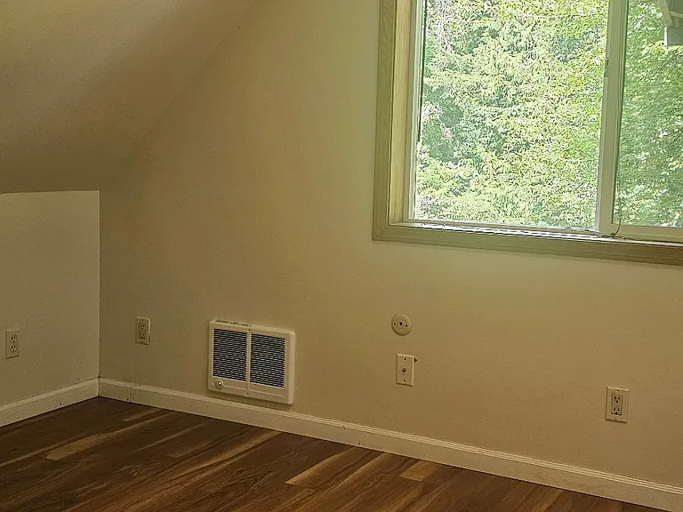 43015 SE North Bend Way #B — Photo 6