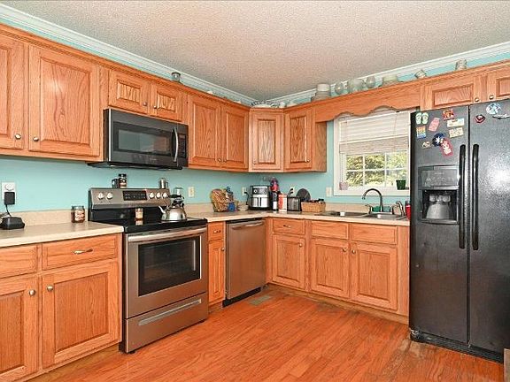 5th image of 2625 Elvester Rd