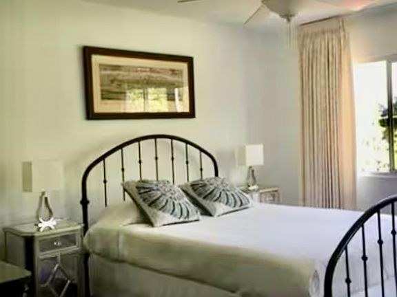 4th image of 9480 Charleville Blvd APT 3