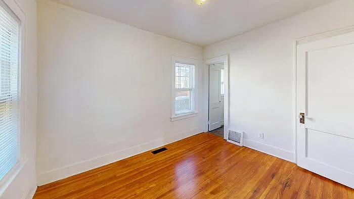 3 bed, 1.0 bath, $1,550 — Photo 2