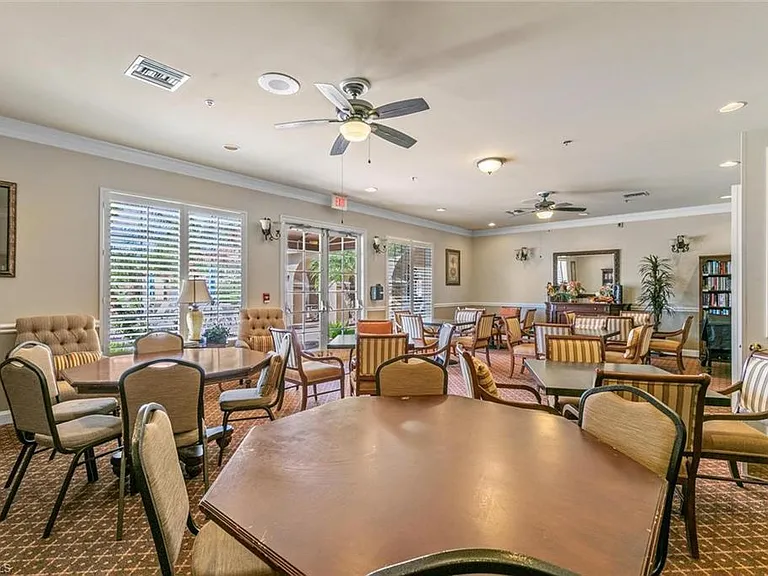 6560 Huntington Lakes Cir #101 — Photo 24