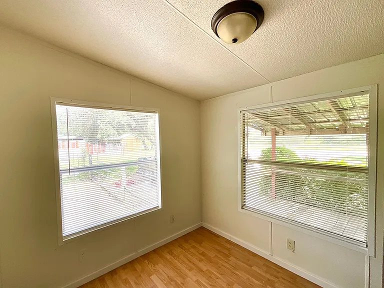 1010 Brooks Mill Rd — Photo 17