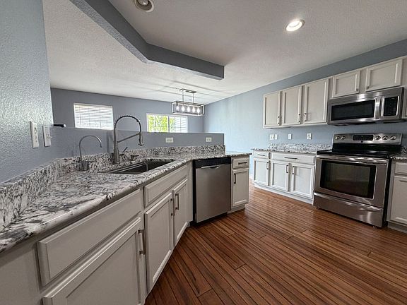 3rd image of 8096 S Kalispell Way