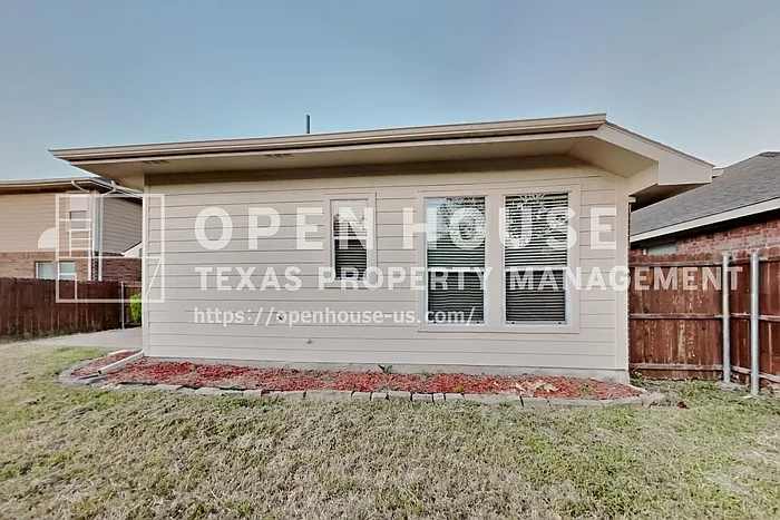 423 Butternut Dr — Photo 18