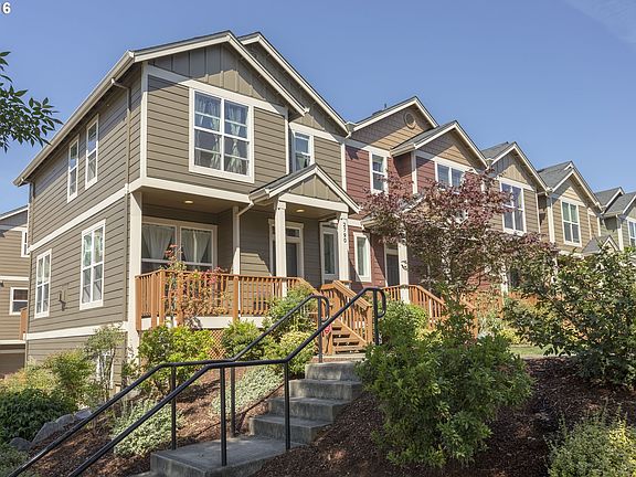 4th image of 2790 SE Palmer Ct