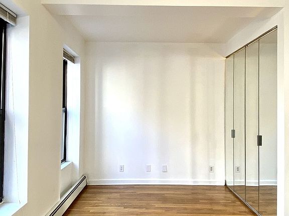 4th image of 856 10th Ave APT 4