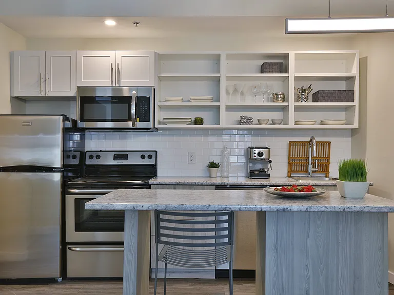 283 Portage Ave — Photo 30
