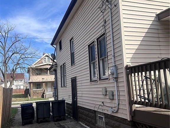 3rd image of 2916 E 118th St