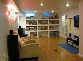 Farmington Hills Basement Man Cave, Basement Contractors