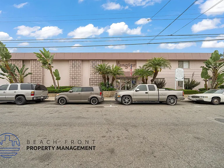 12233 Manor Dr. — Photo 12