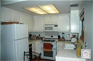 4th image of 204 43rd St APT A