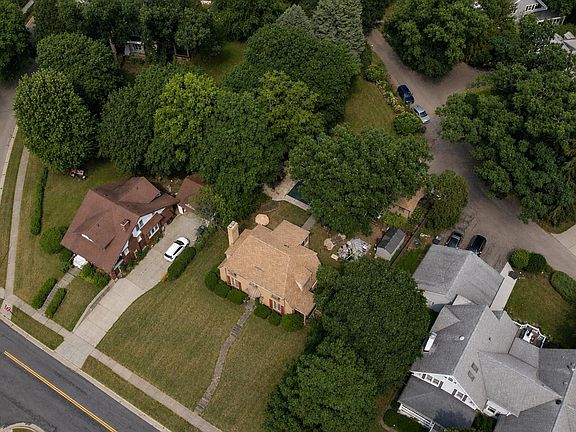 5th image of 413 S Garfield Ave
