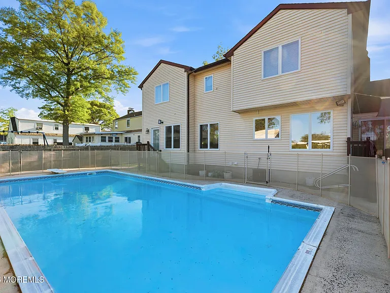 3 Cypress Ave — Photo 37