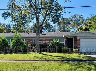 8370 Red Holly Ln, Jacksonville, FL 32221