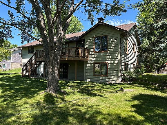 2nd image of 205 Wacker Dr