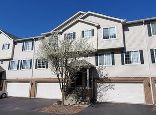 268 Evergreen Cir UNIT 268, Gilberts, IL 60136