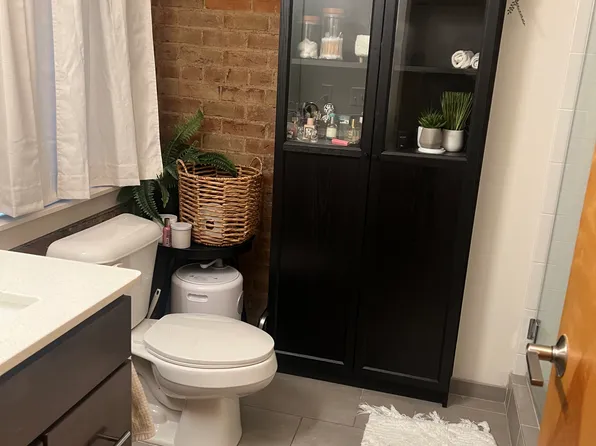 26 E 14th St, Cincinnati, OH 45202