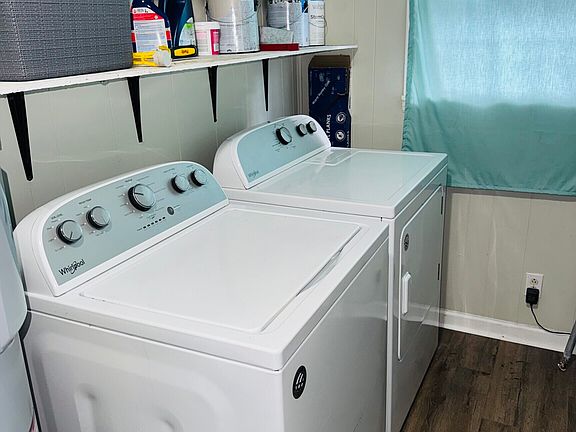 4th image of 909 Clarks Bluff Rd