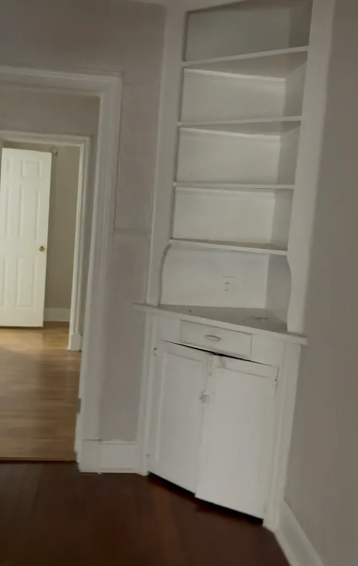 1 bed, $1,200 — Photo 1