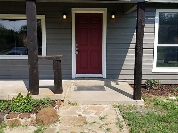 3rd image of 805 Bradley Ave