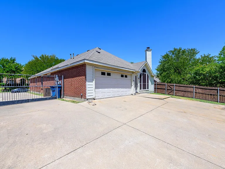 1296 Calistoga Dr — Photo 30