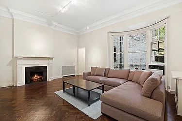 Rented by Nest Seekers International