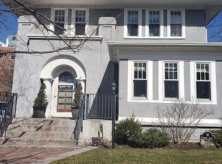 14 Altamont Ct, Morristown, NJ 07960