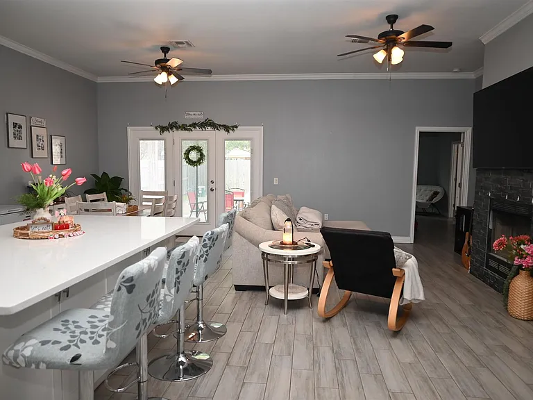 320 Mariners Way — Photo 6