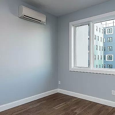 4th image of 221 Clarkson Ave #4R