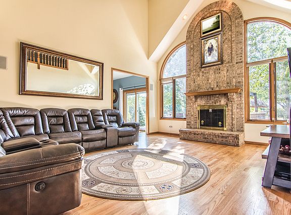 4th image of 15235 W Pantigo Ln