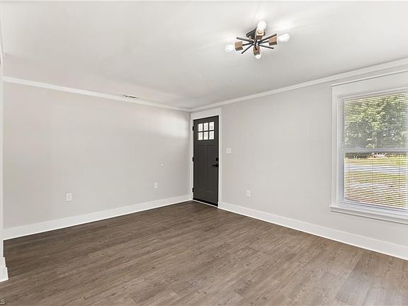4th image of 331 Grubb Dr