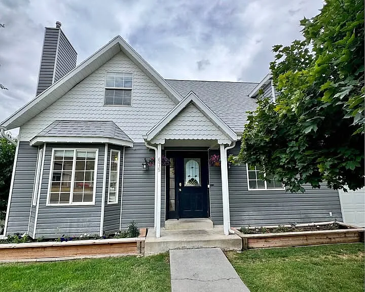 675 E 500 N — Photo 1