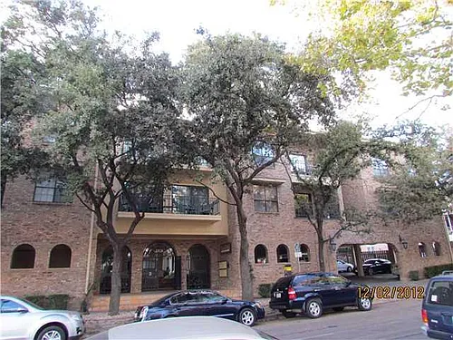 1908 San Antonio St Photo 1