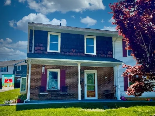 302 New Kent Rd, Blacksburg, VA 24060