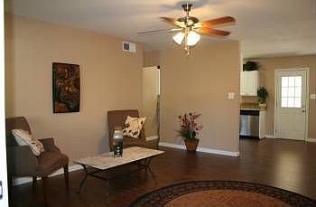 1st image of 6661 Stoneman Dr
