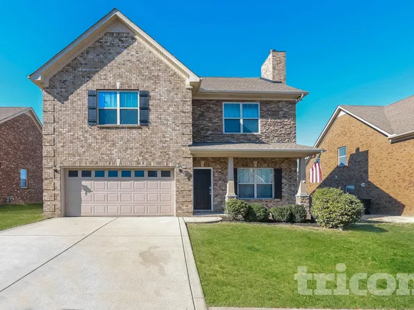 386 Stratford Park Blvd, Gallatin, TN 37066