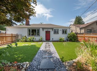 10247 39th Ave SW, Seattle, WA 98146