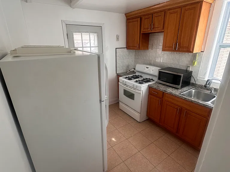 421 S 10th Ave #2 — Photo 7