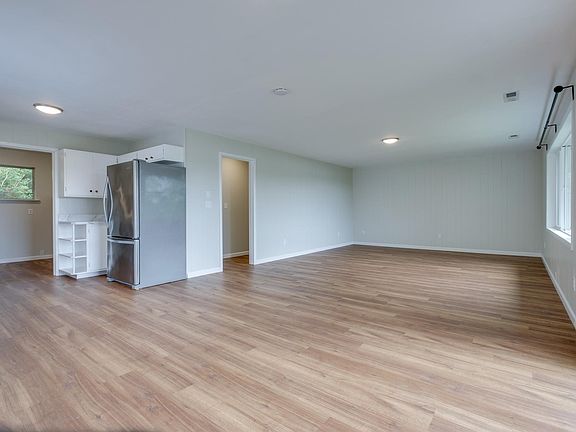 5th image of 17341 Nordic Cove Ln NW