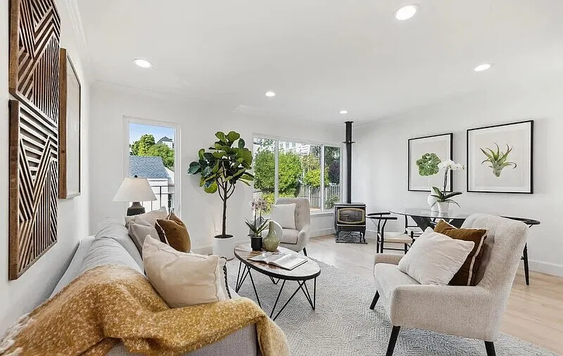 1 bed, 1.0 bath, 677 sqft, $3,200 — Photo 2